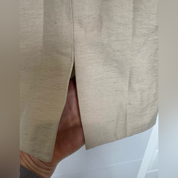 H&M Beige Linen Blend Mini Skirt | Size 6 - Picture 2 of 6